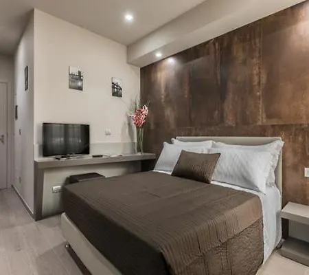 Cavour Luxury فندق 5*