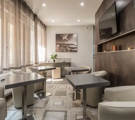 Cavour Luxury فندق